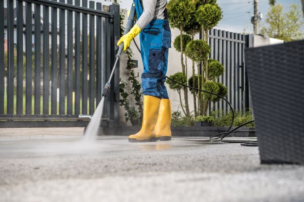 Cost of Driveway Power Washing in Nokomis