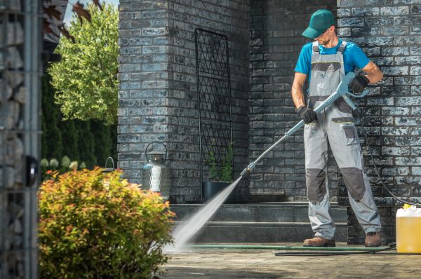 Outside House Cleaning in Nokomis
