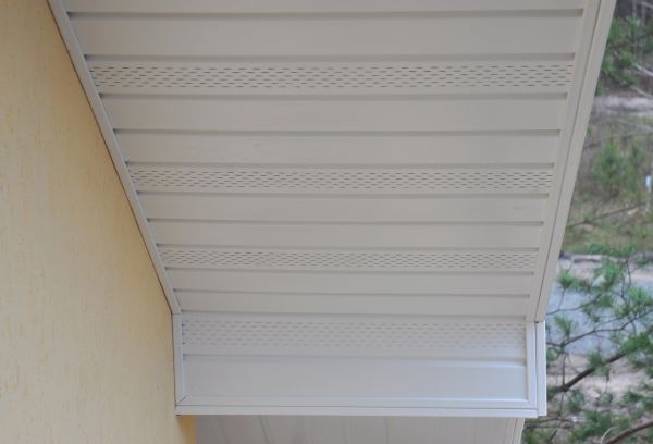 Soffit Dirt Removal in Nokomis