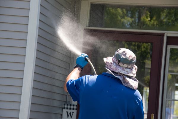 Siding Pressure Washing in Nokomis