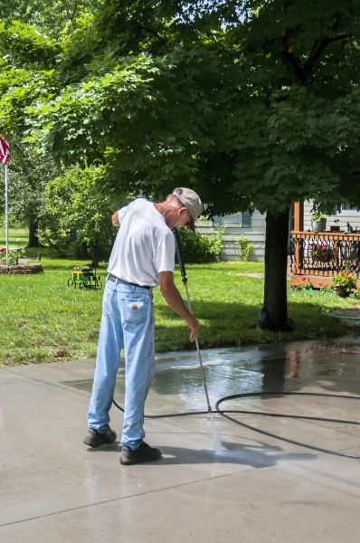 Driveway Concrete Cleaning in Nokomis
